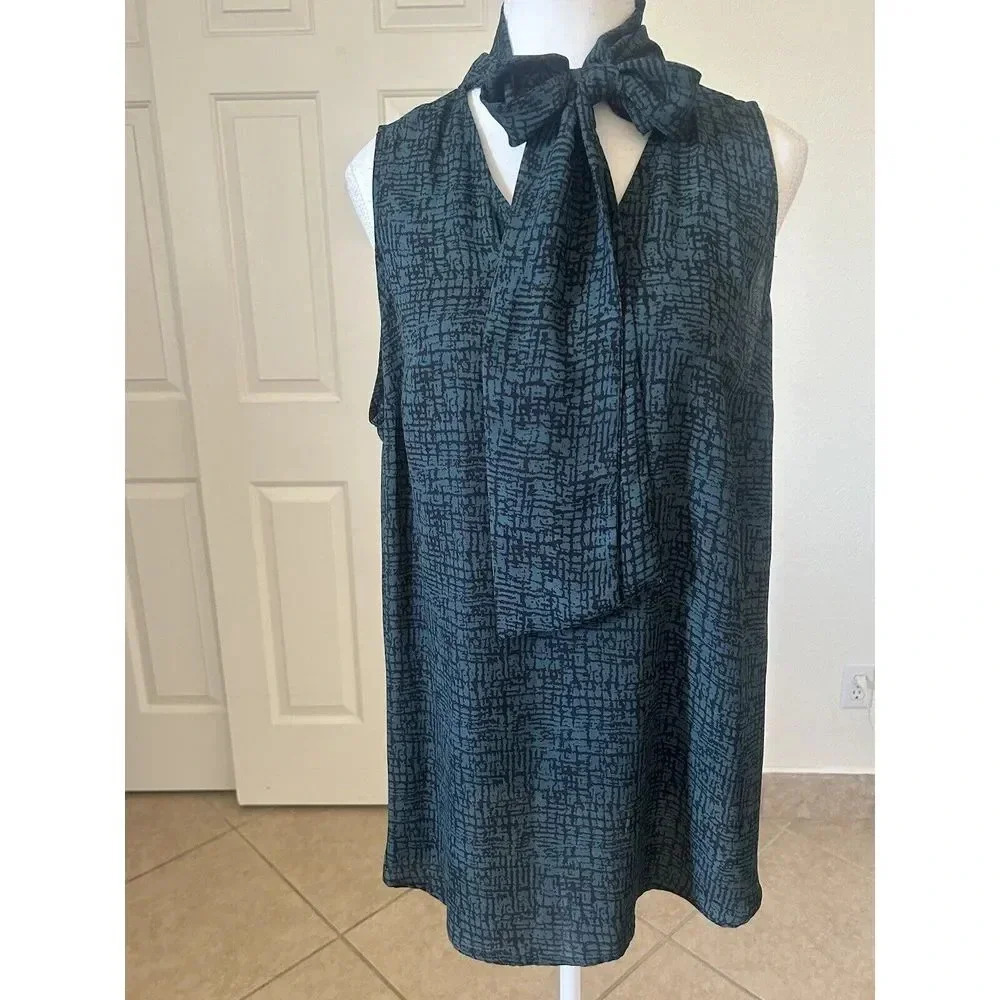 AVA & VIV Women Plus Size‎ X Green Tie Neck Sleeveless Blouse